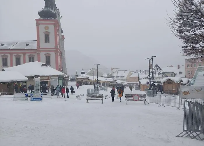 Eni-time Mit Jakuzzi Und Sauna 玛利亚采尔