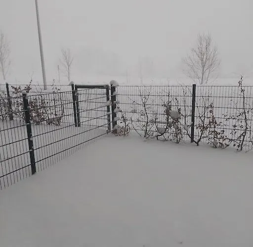 Eni-time Mit Jakuzzi Und Sauna 玛利亚采尔